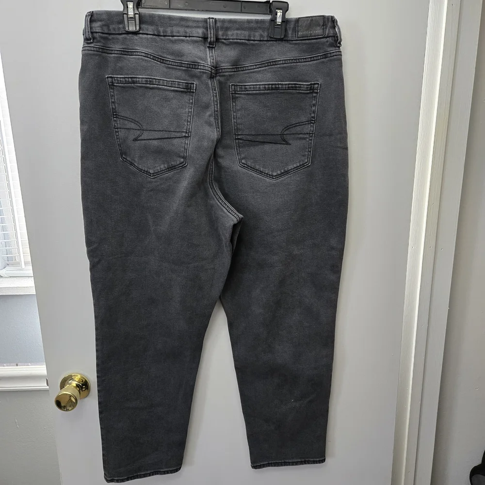 American Eagle Outfitters Woman's Charcoal Straight Fit Jeans Size 18 Short - Picture 5 of 6